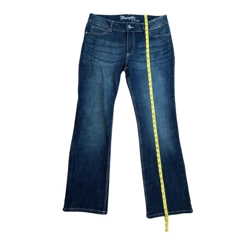 Wrangler Women’s Boot Cut Jeans Size 13x32 - Picture 6 of 9